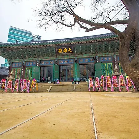 The Square Hostel Jongno