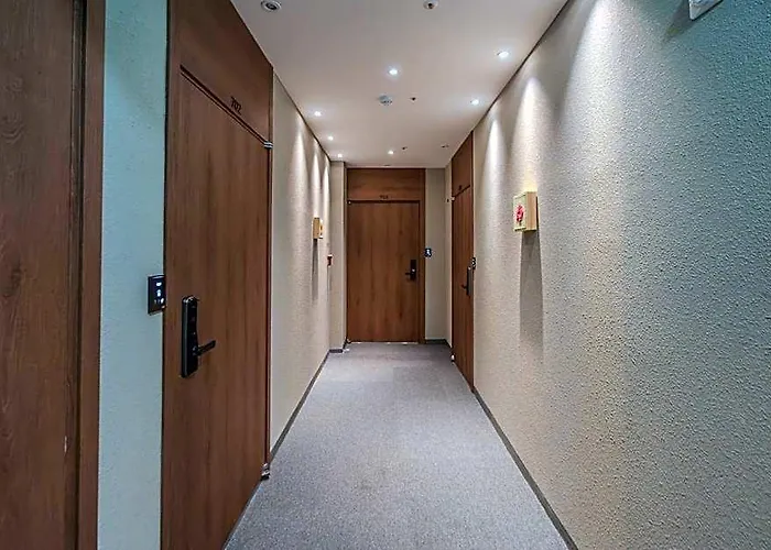 Hotel The Square Jongno 2*