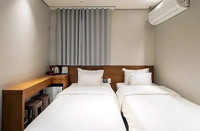 The Square Jongno Hotel 2*