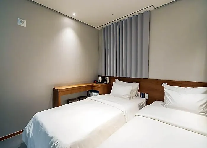 Hotel The Square Jongno 2*